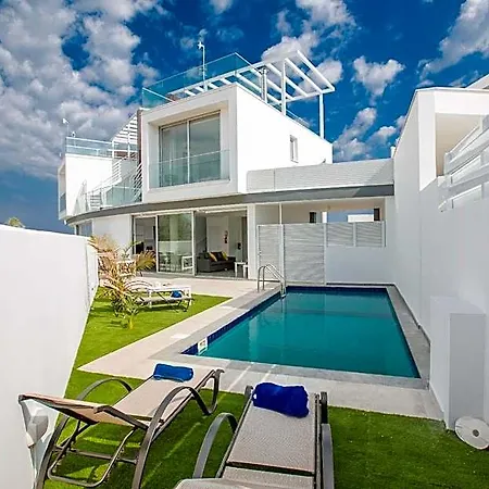 Prol23, New And Modern 2bdr With Pool, Close To The Hotel Protaras