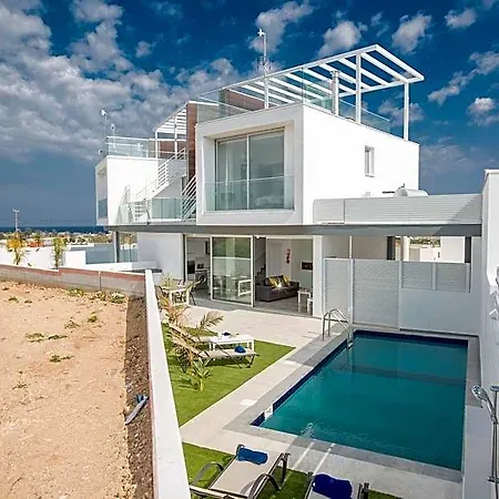 Prol23, New And Modern 2bdr With Pool, Close To The Hotel