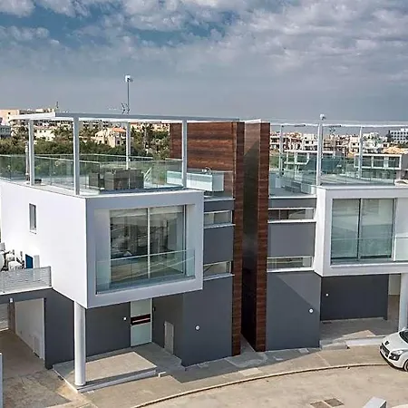 Prol23, New And Modern 2bdr With Pool, Close To The Hotel